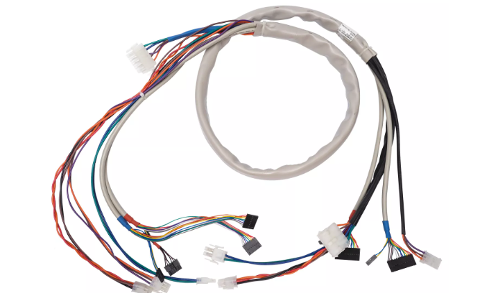 ما هي الاختلافات بين عزل السلك والبولي إيثيلين؟