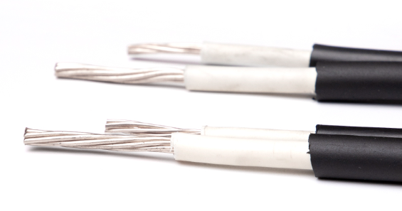 لماذا تستخدم الكابلات الكهروضوئية في الطاقة الشمسية الأسلاك الأساسية النحاسية المعلبة؟